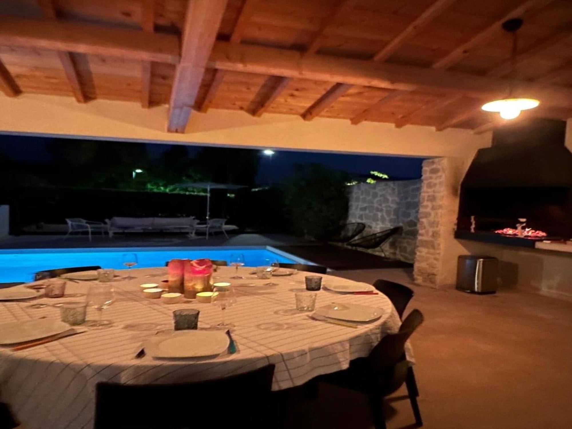 Modern Villa With Private Pool In Malauc N Malaucène Buitenkant foto